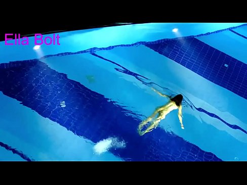 ❤️ म हेर्न रोक्न सक्दिन, जवान गोरा ELLA BOLT रिसोर्ट पूलमा नग्न पौडी खेल्दै समातियो ️❌ गुदा भिडियो ne.osagoassist.ru मा  ❤